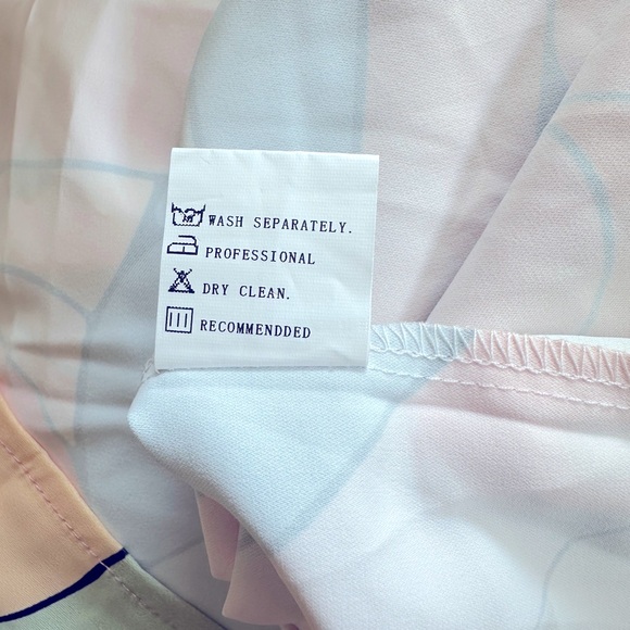 NWT STYLEWE abstract floral blouse - Picture 9 of 11